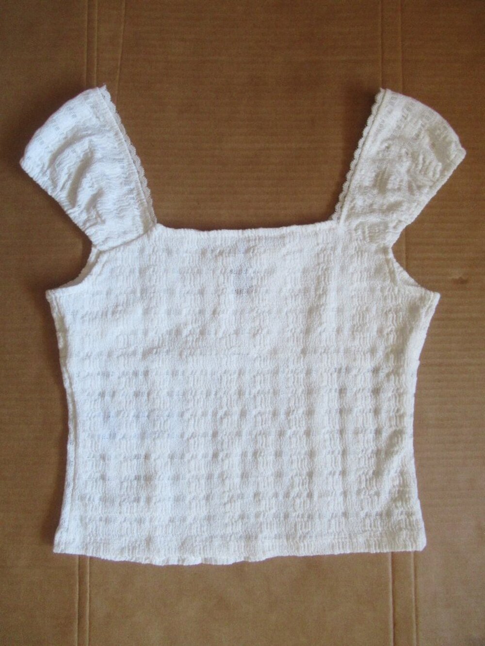 Kimchi Blue White Textured Cropped Tie Front Top | Size Medium - Picture 3 of 7